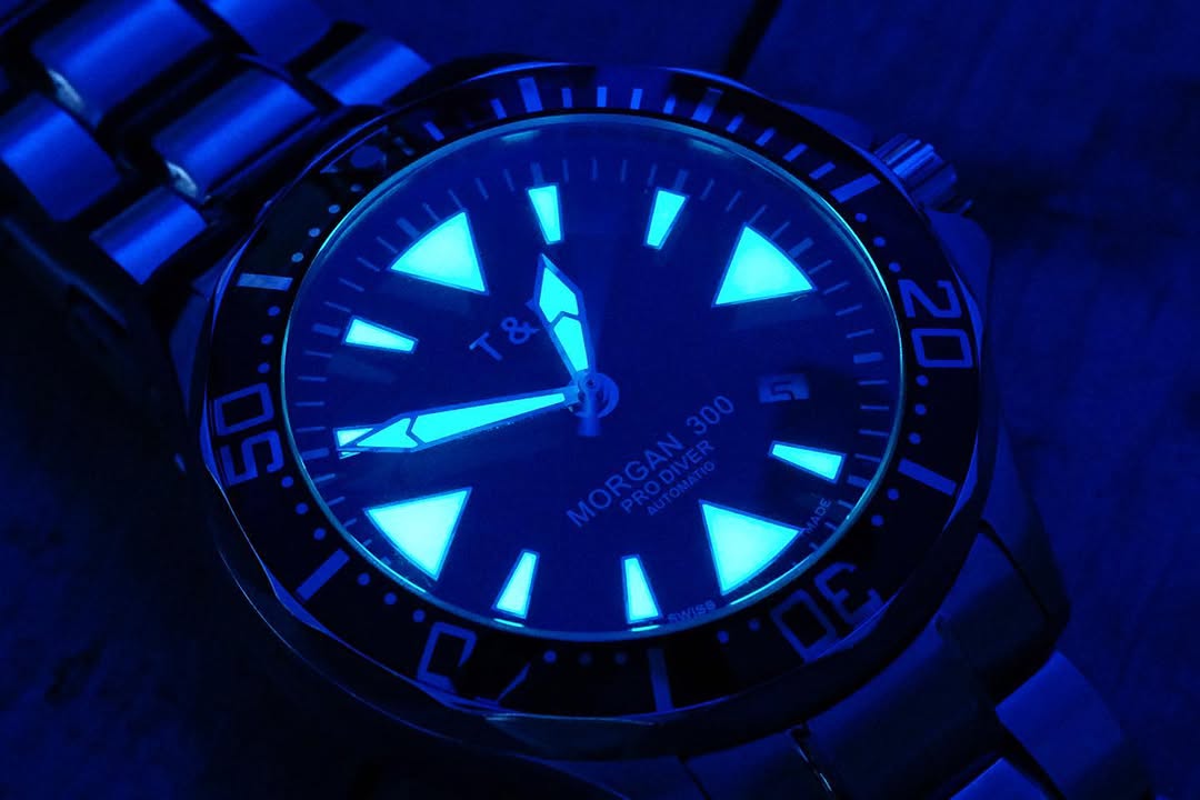 Morgan 300 lume glowing